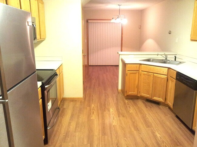 Foto del edificio - 1033 Lovell Ave W