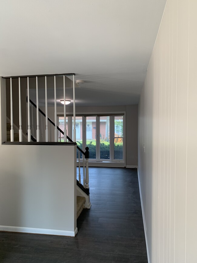 Building Photo - 7949 N Nordica Ave