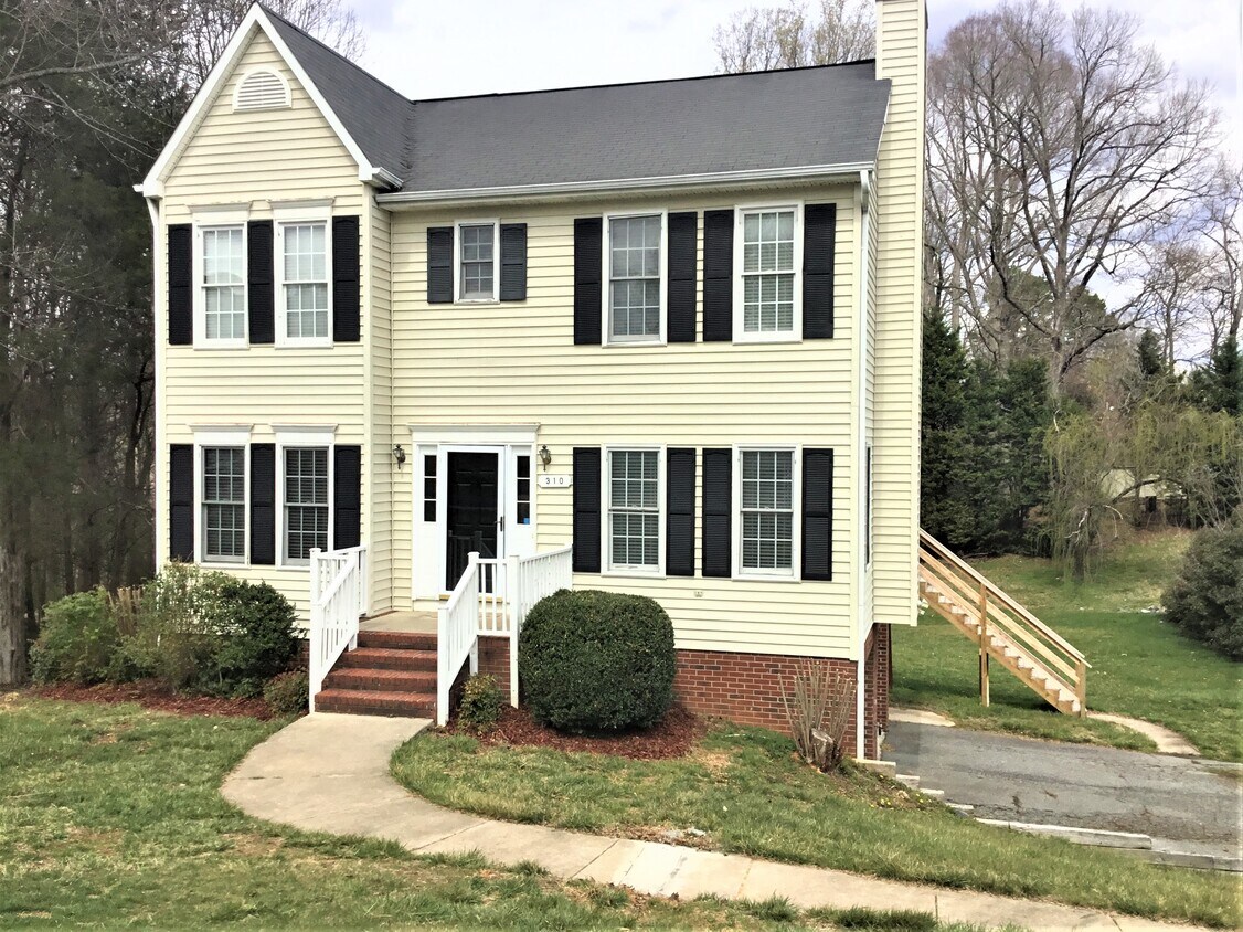 310 Twin Creeks Road House Rental in Clemmons, NC