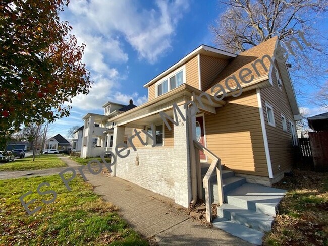 Foto del edificio - Newly Renovated 3 bedroom 2 full bathroom ...