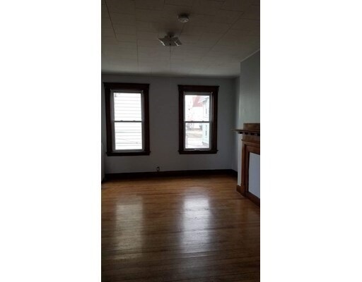 Building Photo - 2 Hillside St