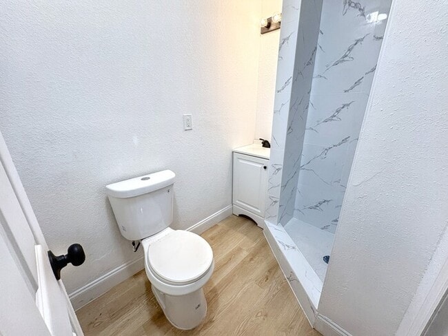Foto del edificio - 4605 N Hubert Ave