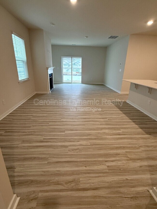 Foto del edificio - 12027 Zazu Wy