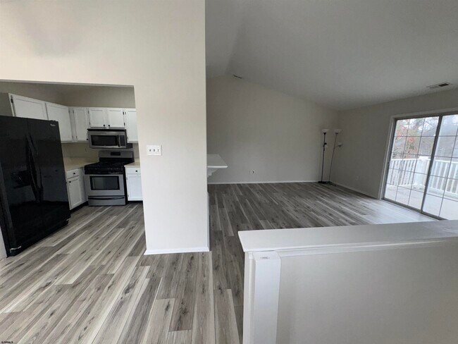 Foto del edificio - 4893 Bayberry Pl