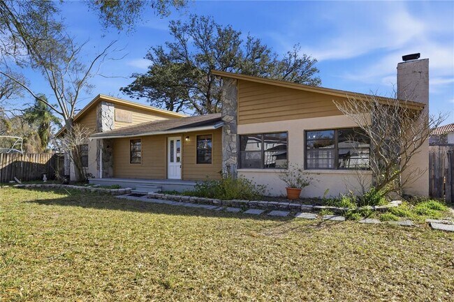 Foto del edificio - 10301 Trail Ridge Ln