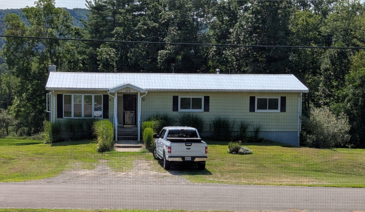HOME - 109 Allyn Rd
