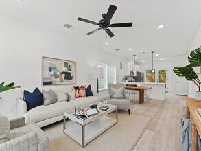 Building Photo - 1448 Dewalt St