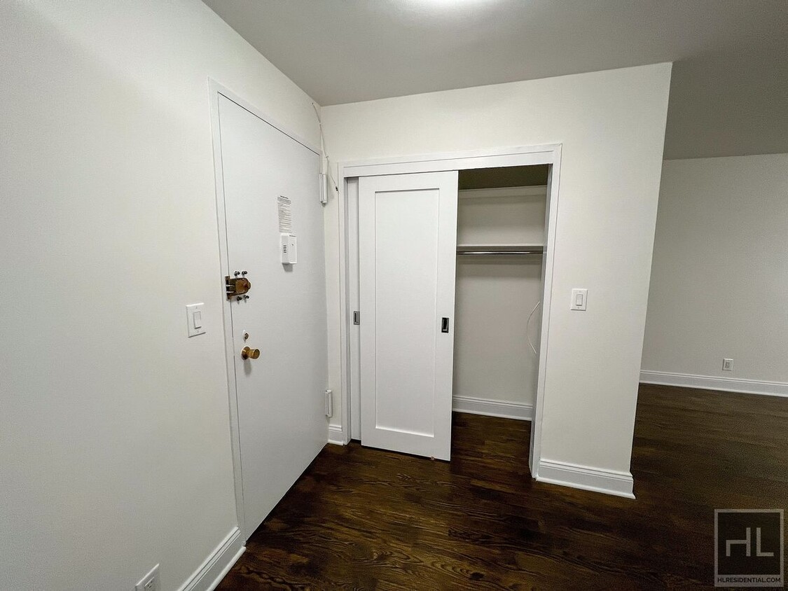 Primary Photo - EAST 56 STREET