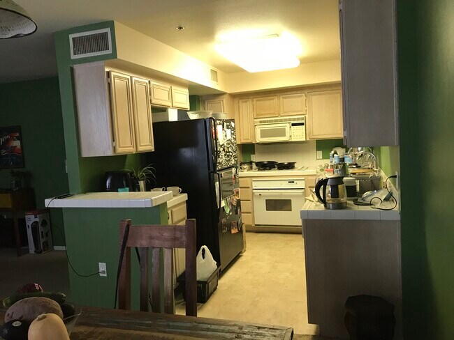 Building Photo - 4501 Cedros Ave