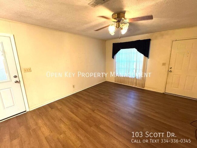 Building Photo - LEASE TO OWN this charming 3-bedroom, 1-ba...