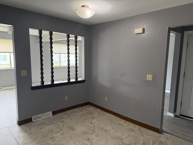 Foto del edificio - 11213 McCracken Rd
