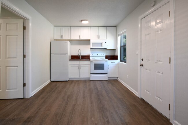 Foto del edificio - 5094 J E L Dr