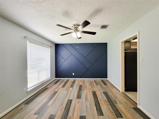Foto del edificio - 5607 Country Green St