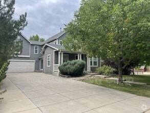 Building Photo - 827 Serenity Ln