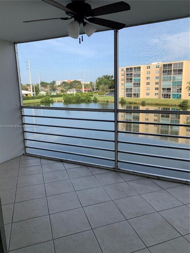 Foto del edificio - 301 SE 3rd St