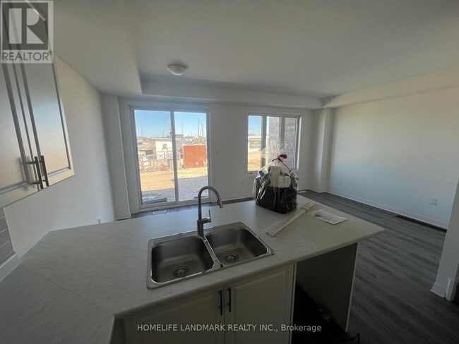 Building Photo - 59 Sagewood Ave