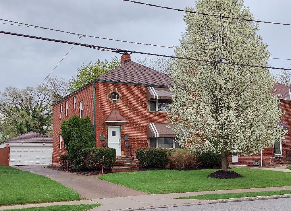 2291 Lakeview Ave Unit UP, Rocky River, OH 44116 Apartments in Rocky