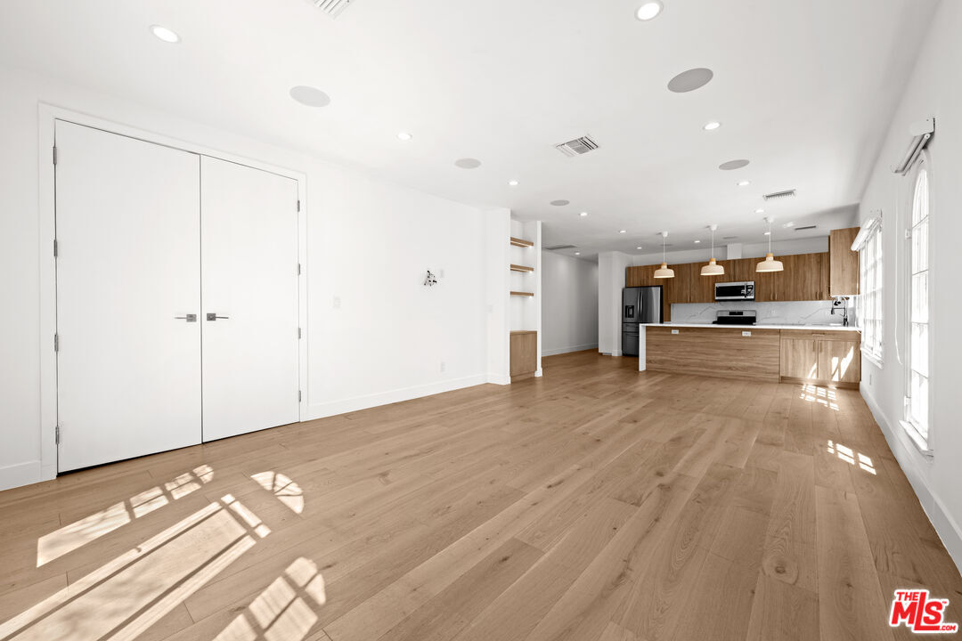 Foto principal - 424 N Gardner St
