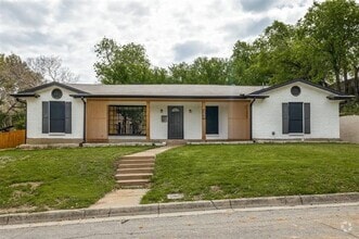 Building Photo - 625 Blue Lake Dr