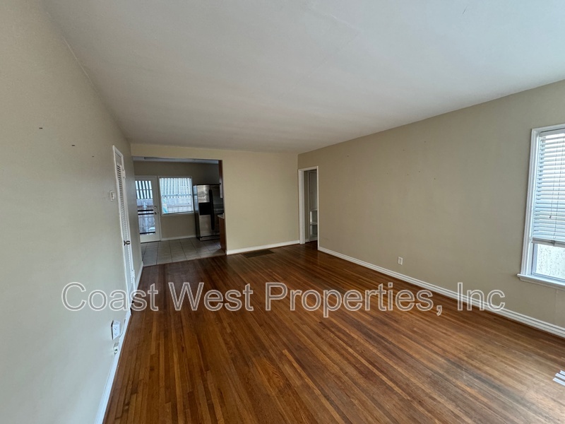 Foto principal - 1047 Loring St