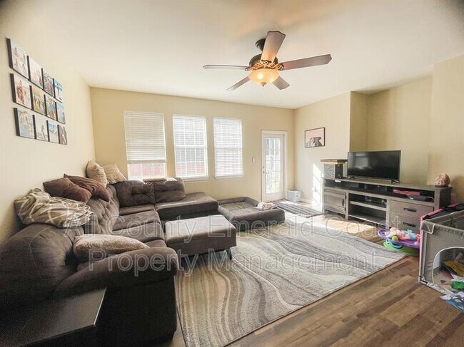 Foto del edificio - 304 Peoria Blvd