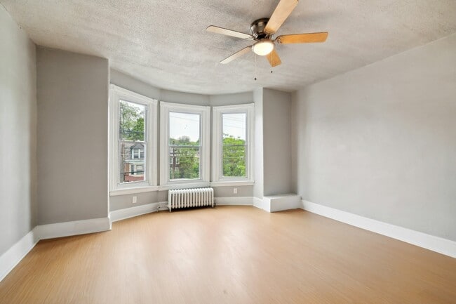 Photo - 864 E Chelten Ave House