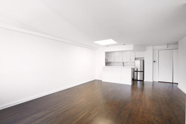 Building Photo - 2 bedroom in New York NY 10036
