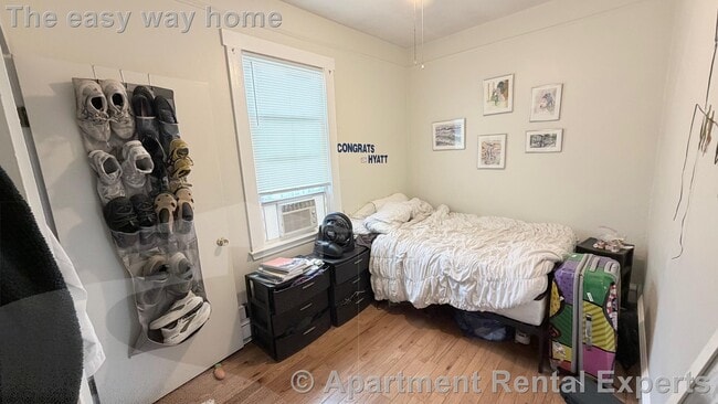 Building Photo - 1210 Cambridge St