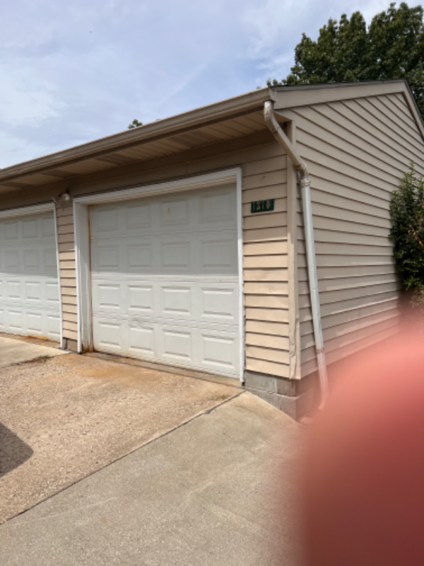 Building Photo - 1310 Aarons Way