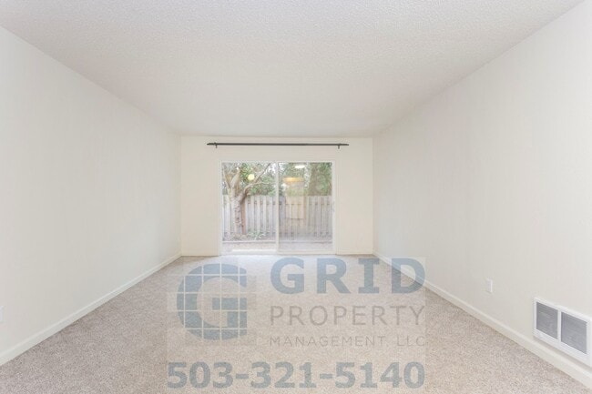 Photo - GPM475 - SE Woodward St (T1) Apartment