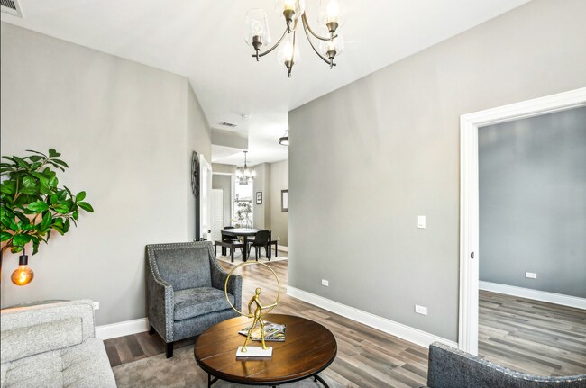 Foto del edificio - 1806 S Trumbull Ave