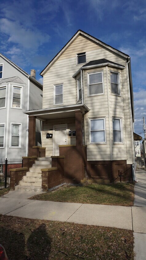 Primary Photo - 8371 S Bond Ave