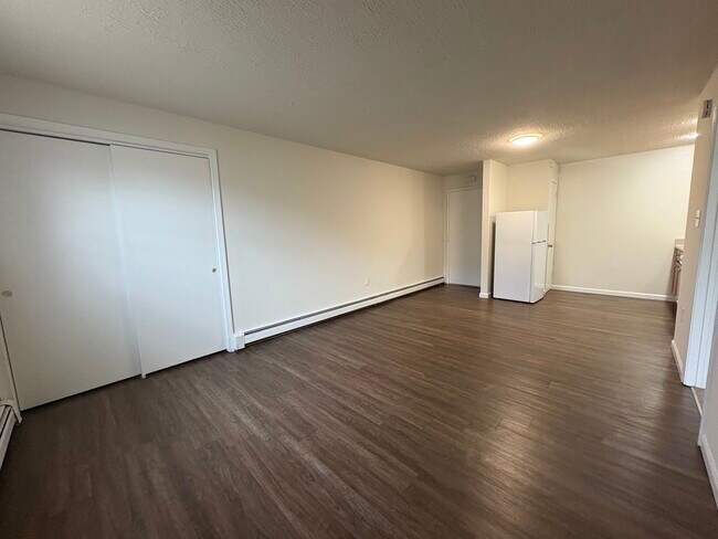 Foto del edificio - Riveredge Square Apartments