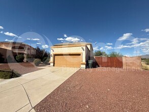 Building Photo - 9531 E Lochnay Ln