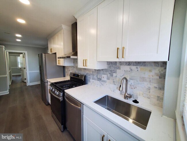 Foto del edificio - 3348 Minnesota Ave SE