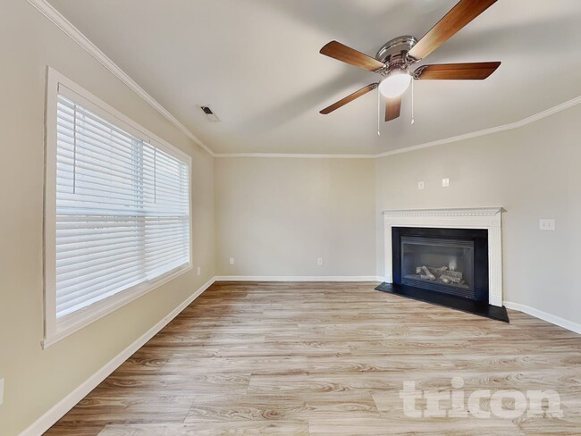 Building Photo - 4097 Village Park Ct