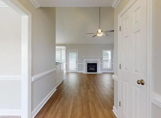 Foto del edificio - 1013 Sebring Dr