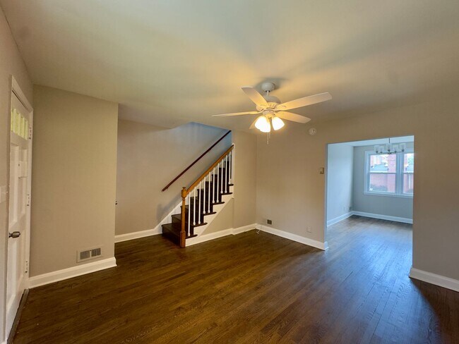 Building Photo - Charming 2 Bedroom/1 Bathroom Townhome in Essex, Baltimore, MD!