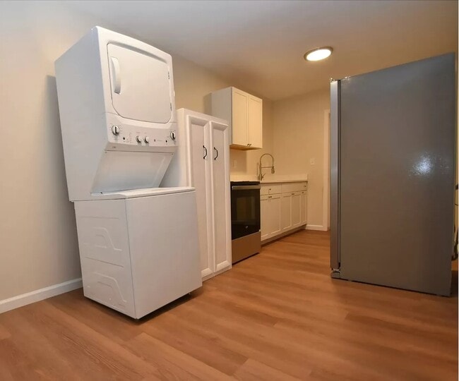 Lavadora y secadora - 1420 Union Ave