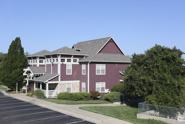 Building Photo - Timber Lakes at Red Bridge