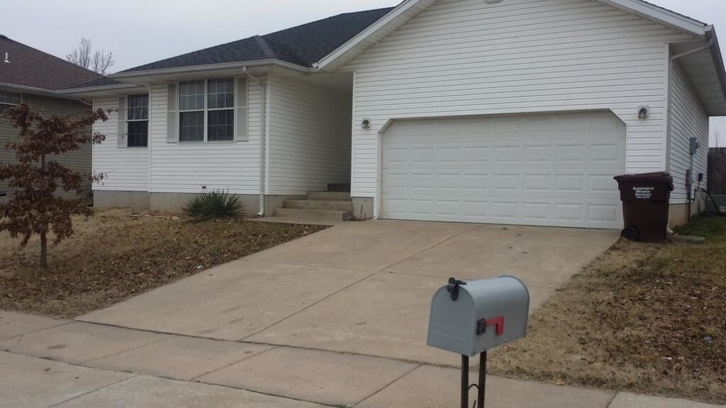 Foto principal - 5509 S Aaron Ave