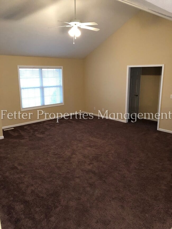 Foto del edificio - 3 Bedroom Newburgh Home!!