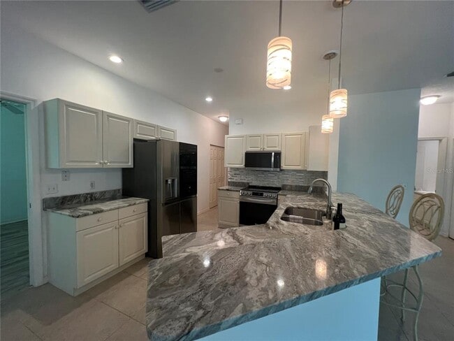 Foto del edificio - 1585 Red Oak Ln