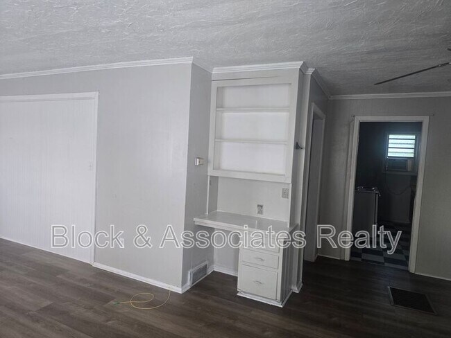 Foto del edificio - 3308 Archdale Rd