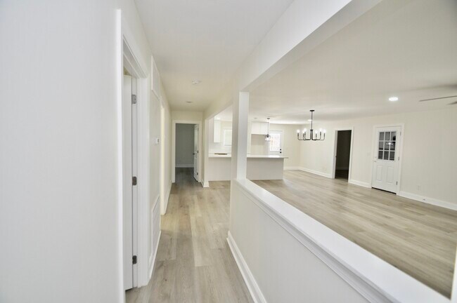 Foto del edificio - 7634 Wynlea St