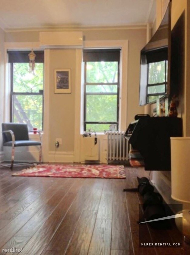 Building Photo - 2432 43rd St