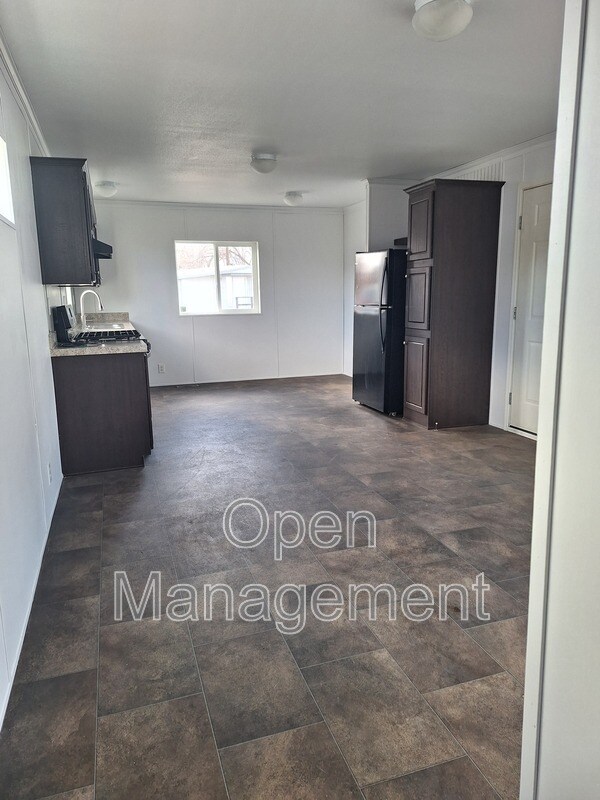 Building Photo - 93 Park Rd