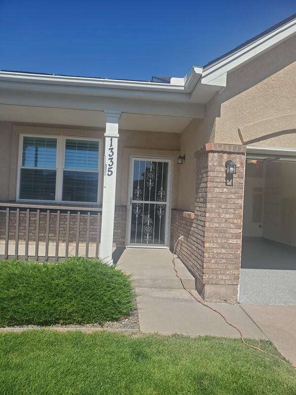 Building Photo - 1335 Villa Grove