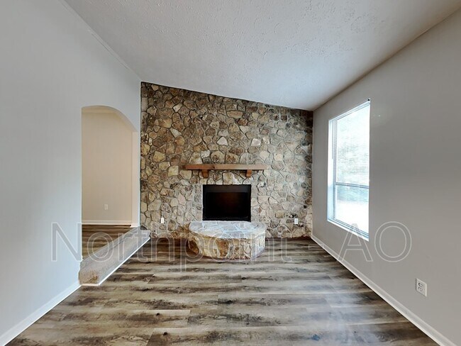 Building Photo - 5455 Red Berry Ln SW