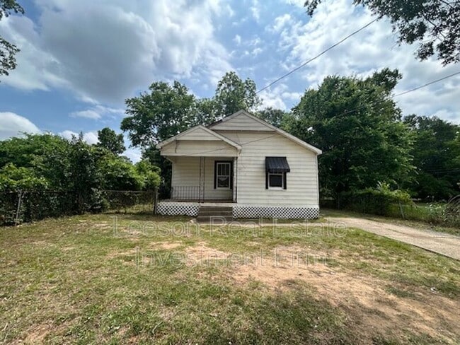 Building Photo - 2551 Claiborne Ave